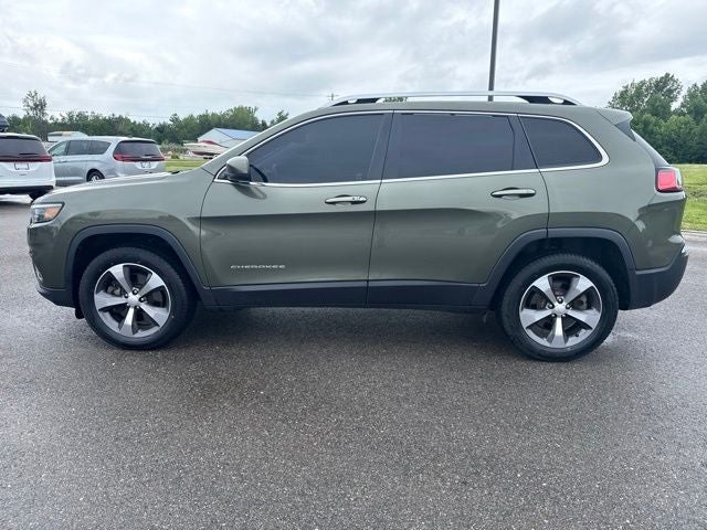 2019 Jeep Cherokee — side profile view