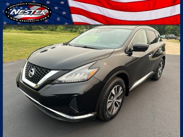 2020 Nissan Murano SV in Black — front three-quarter view