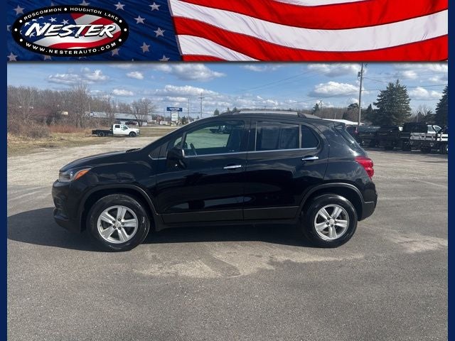 2020 Chevrolet Trax AWD LT in Mosaic Black Metallic — front three-quarter view